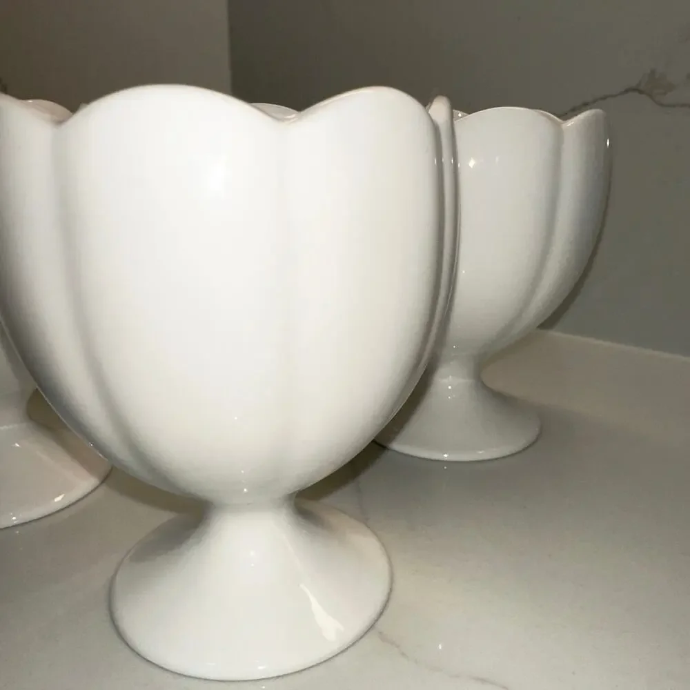 Vintage Set of 4 Porcelain Ice Cream Cups Una Porcelain by Norpro Tulip Dessert